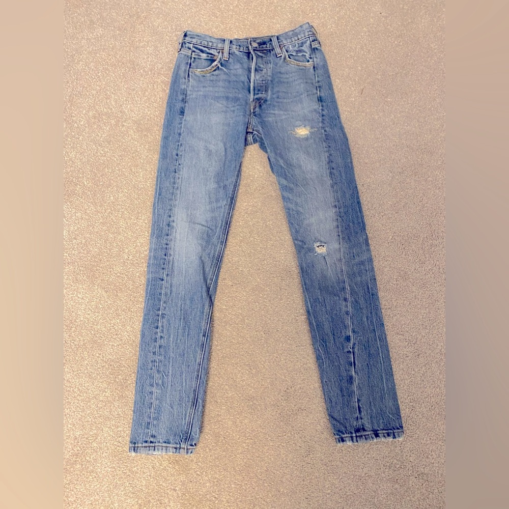 Levi’s 501 S Altered Skinny high rise seam on back of leg size light wash 25/30